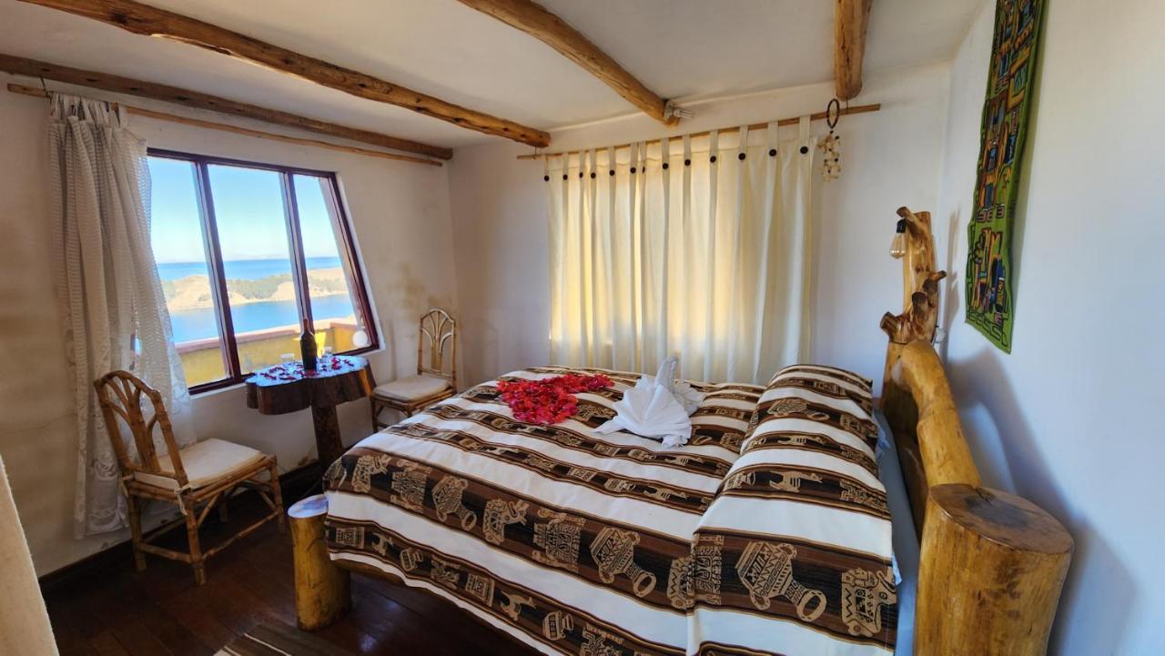 Hostal Puerta Del Sol Isla del Sol Екстериор снимка